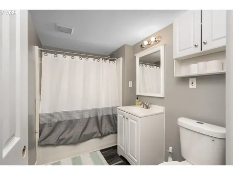 3825 NE 63rd Avenue Portland OR 97213