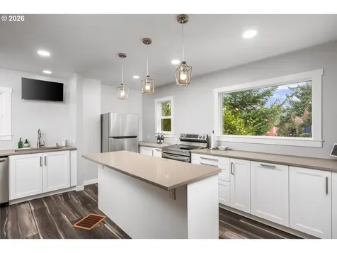 3825 NE 63rd Avenue Portland OR 97213