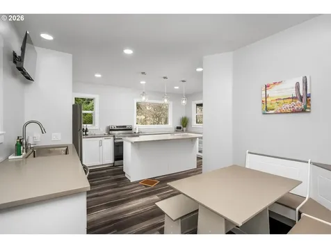 3825 NE 63rd Avenue Portland OR 97213