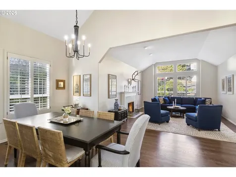 4302 SW Terlyn Court Portland OR 97221