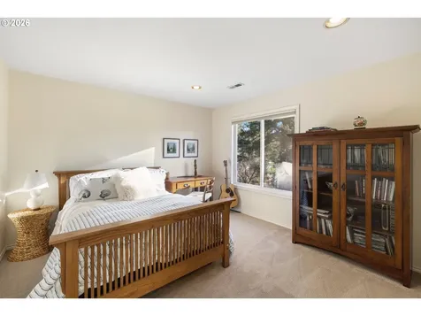 4302 SW Terlyn Court Portland OR 97221