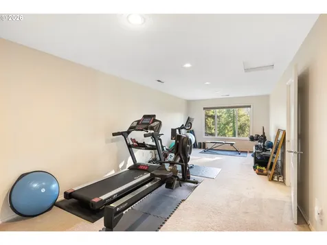 4302 SW Terlyn Court Portland OR 97221