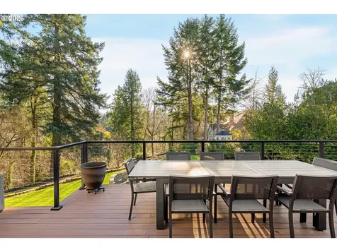 4302 SW Terlyn Court Portland OR 97221
