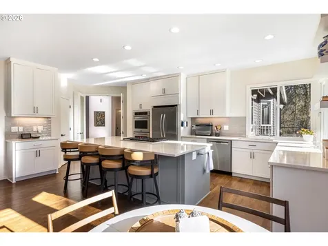 4302 SW Terlyn Court Portland OR 97221