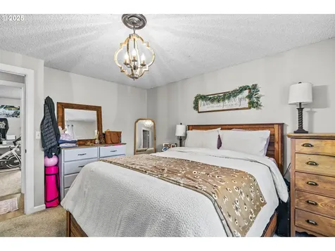 1525 Edison Avenue Cottage Grove OR 97424