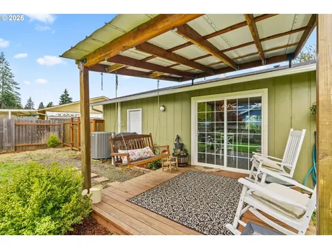 1525 Edison Avenue Cottage Grove OR 97424