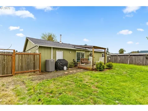1525 Edison Avenue Cottage Grove OR 97424