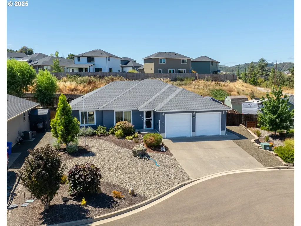 240 Braxton Court Roseburg OR 97471