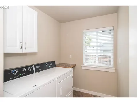 240 Braxton Court Roseburg OR 97471