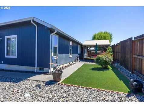240 Braxton Court Roseburg OR 97471