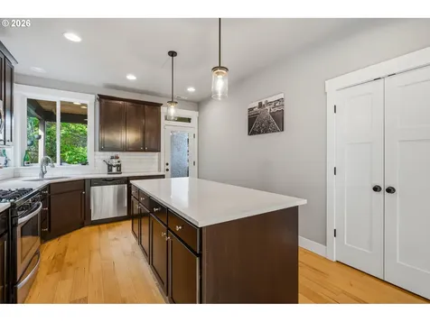 9146 N Edison Street Portland OR 97203