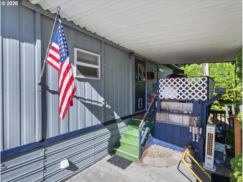 855 Hazel Dell Road Castle Rock WA 98611