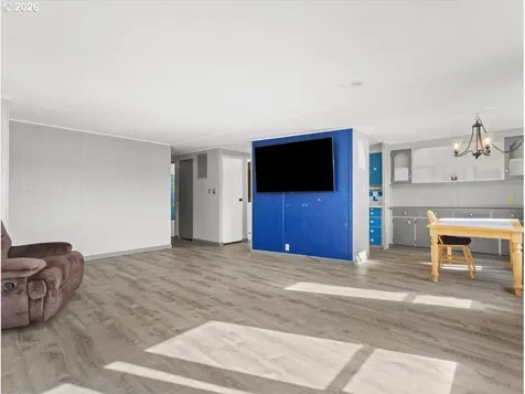 855 Hazel Dell Road Castle Rock WA 98611