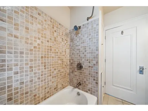 3235 NE 56th Avenue Portland OR 97213
