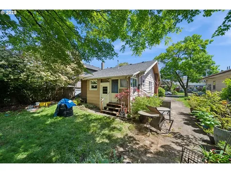 3235 NE 56th Avenue Portland OR 97213