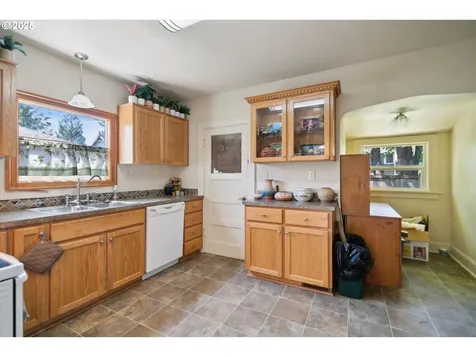 3235 NE 56th Avenue Portland OR 97213