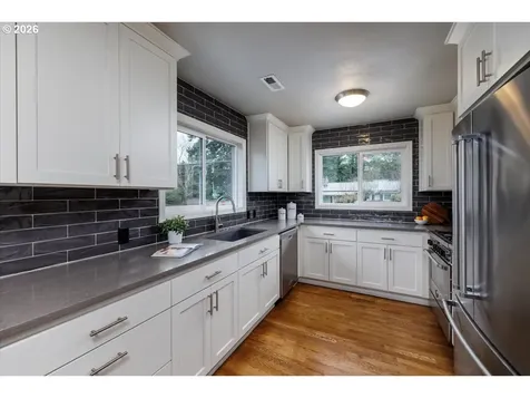 1605 SW 88th Avenue Portland OR 97225