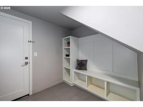 1605 SW 88th Avenue Portland OR 97225