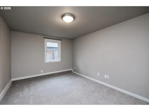 1605 SW 88th Avenue Portland OR 97225