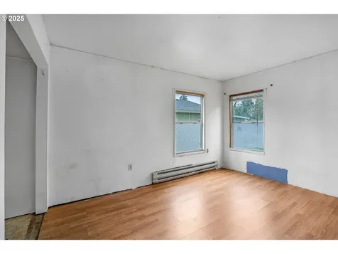 1131 2nd Avenue Sweet Home OR 97386