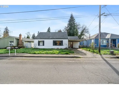 1131 2nd Avenue Sweet Home OR 97386