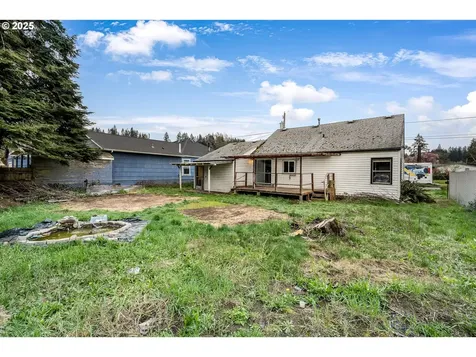 1131 2nd Avenue Sweet Home OR 97386