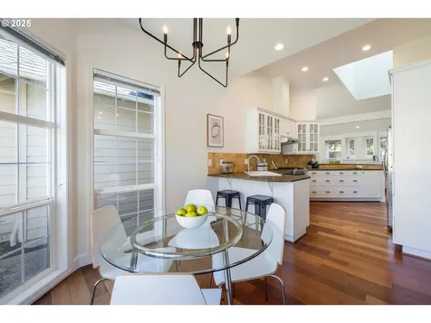 5592 Yorkshire Place Lake Oswego OR 97035