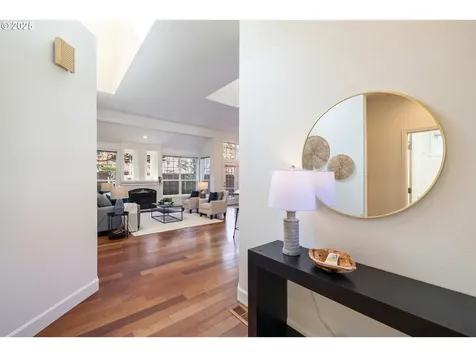 5592 Yorkshire Place Lake Oswego OR 97035