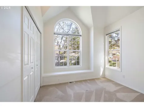 5592 Yorkshire Place Lake Oswego OR 97035