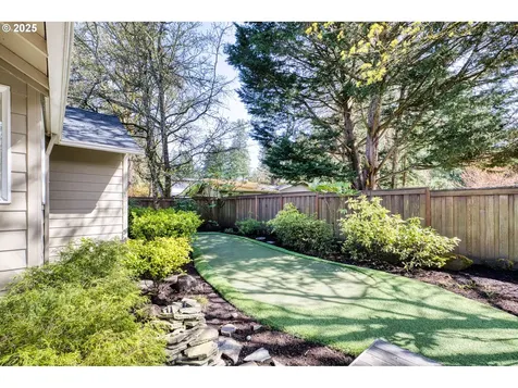 5592 Yorkshire Place Lake Oswego OR 97035