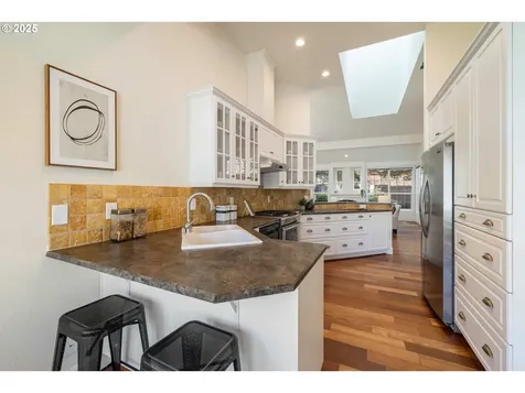 5592 Yorkshire Place Lake Oswego OR 97035