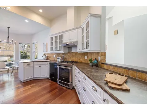 5592 Yorkshire Place Lake Oswego OR 97035