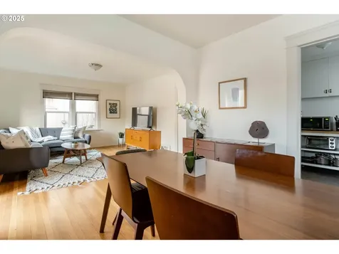 2036/2038 SE Morrison Street Portland OR 97214