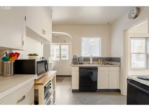 2036/2038 SE Morrison Street Portland OR 97214