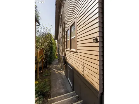 2036/2038 SE Morrison Street Portland OR 97214