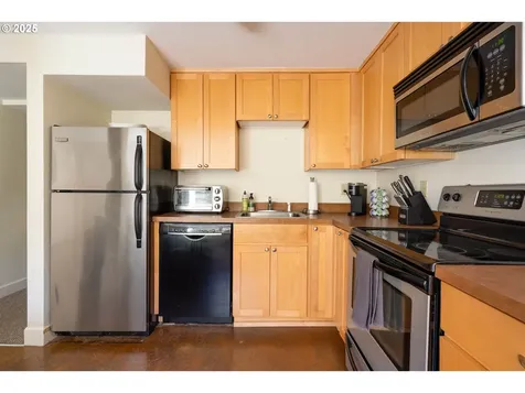 2036/2038 SE Morrison Street Portland OR 97214