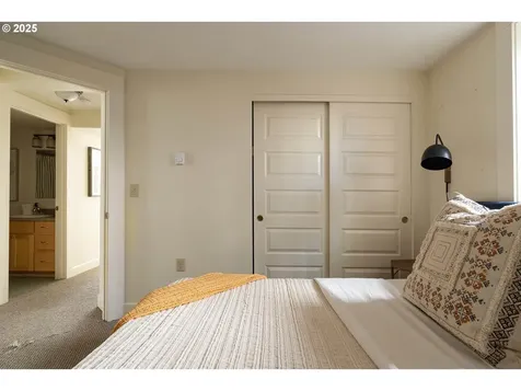 2036/2038 SE Morrison Street Portland OR 97214
