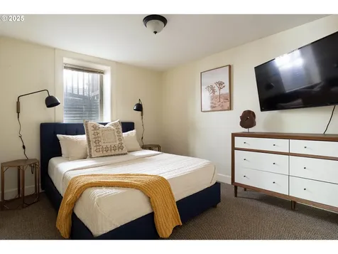 2036/2038 SE Morrison Street Portland OR 97214