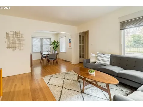 2036/2038 SE Morrison Street Portland OR 97214