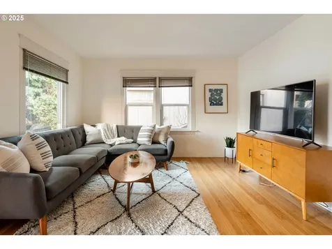 2036/2038 SE Morrison Street Portland OR 97214