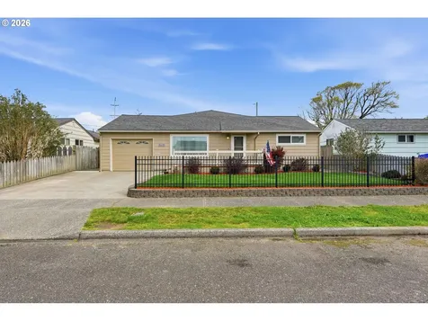1024 Noble Avenue Coos Bay OR 97420
