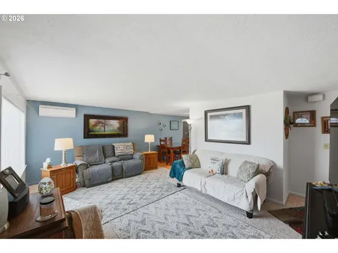 1024 Noble Avenue Coos Bay OR 97420