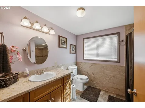 1024 Noble Avenue Coos Bay OR 97420