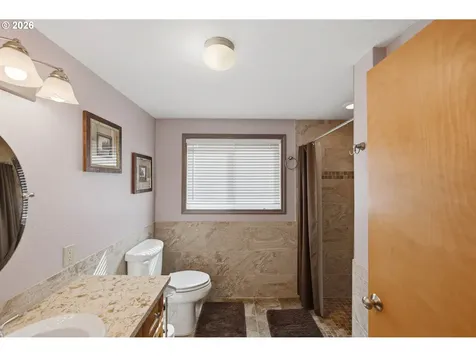 1024 Noble Avenue Coos Bay OR 97420