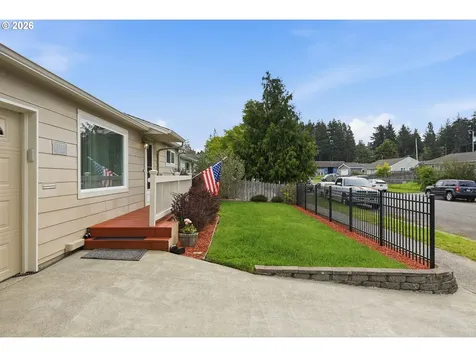 1024 Noble Avenue Coos Bay OR 97420