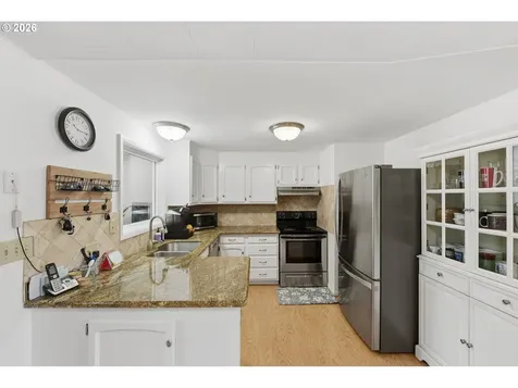 1024 Noble Avenue Coos Bay OR 97420