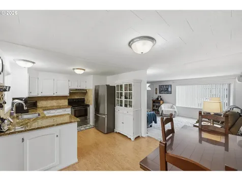 1024 Noble Avenue Coos Bay OR 97420