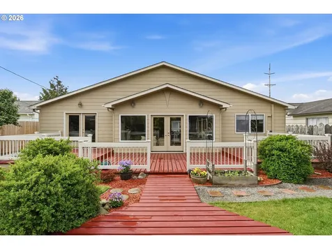 1024 Noble Avenue Coos Bay OR 97420