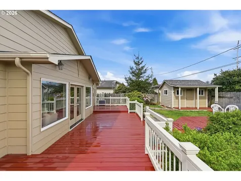1024 Noble Avenue Coos Bay OR 97420