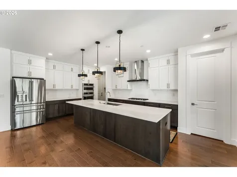 4033 NW 60th Circle Camas WA 98607